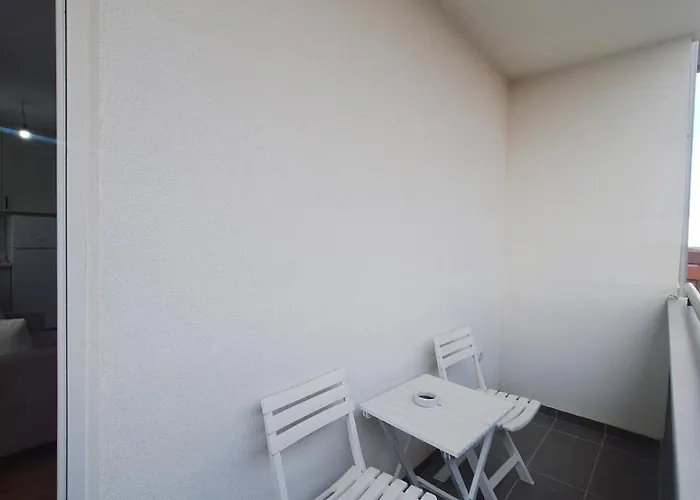 Kosta شقة بييلينا