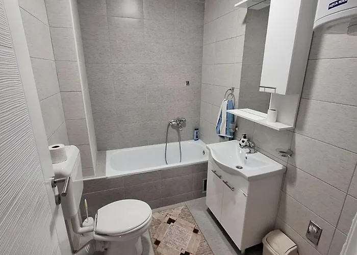 Kosta بييلينا